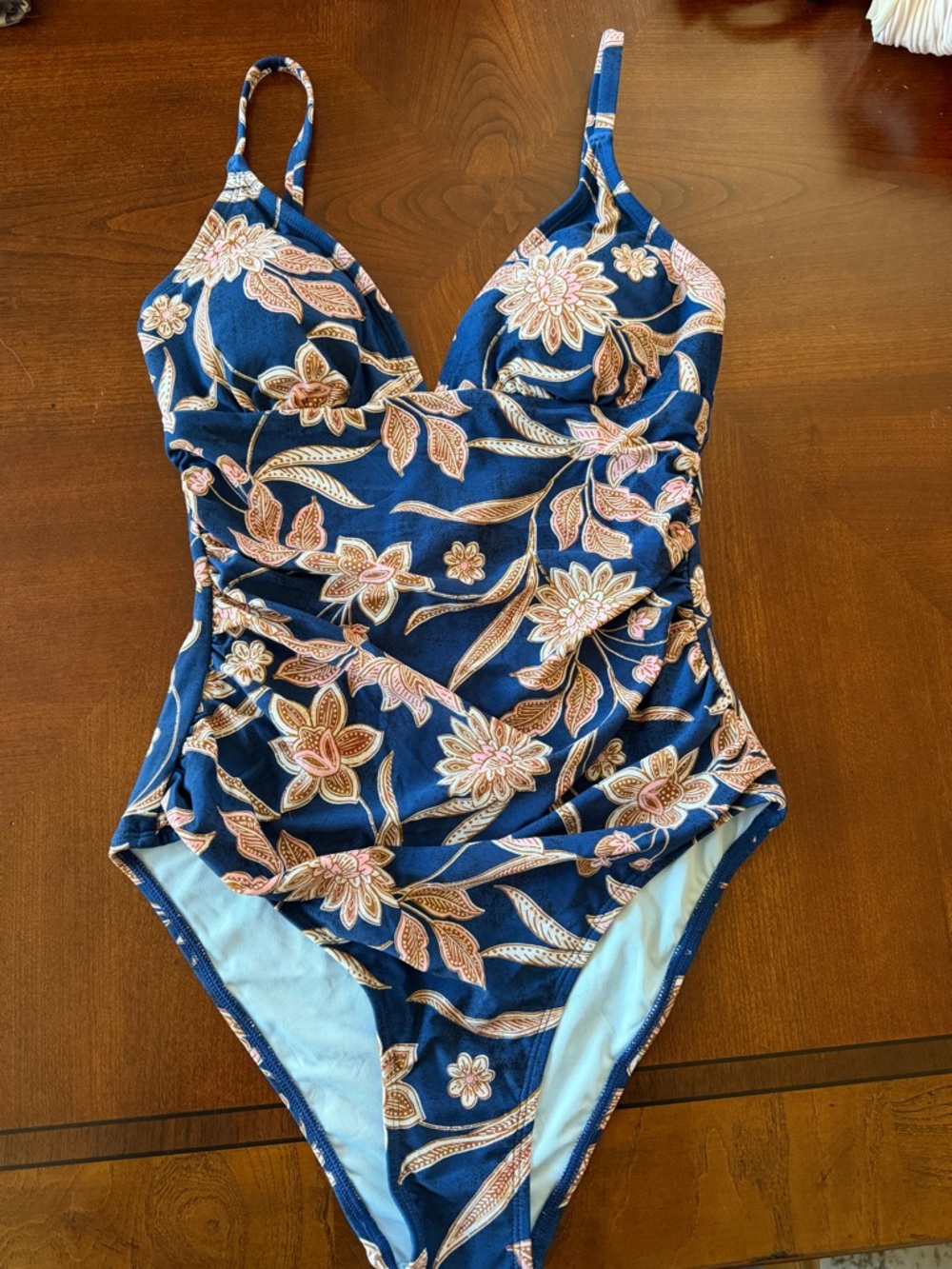 CUPSHE Floral Navy One-Piece Swimsuit with Beige Floral Print Small NWT - Picture 5 of 8